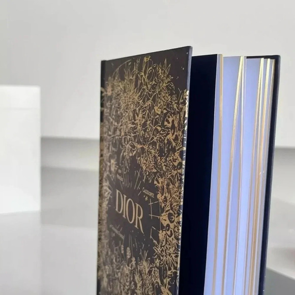New Dior notebook - Picture 3 of 5